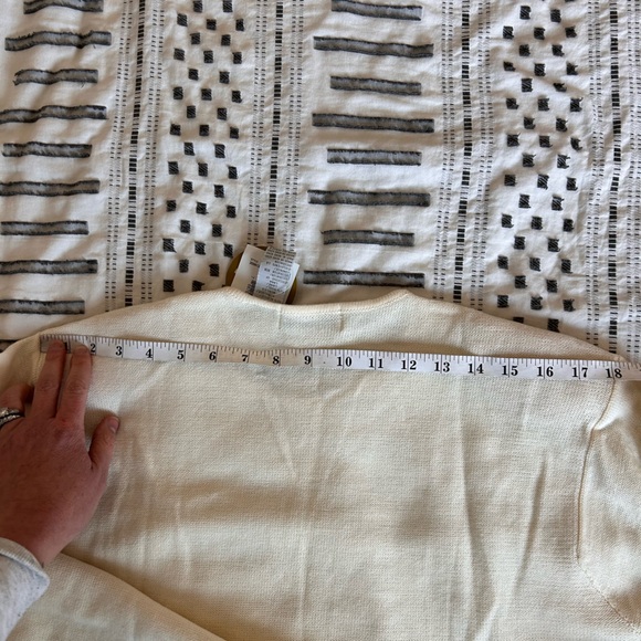 NWT Liz Claiborne Wool Acrylic Beaded Snowflake Cream Ecru Sweater Size Medium - Picture 11 of 16